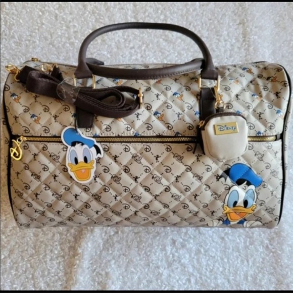 Disney Accessories - Disney Donald Duck Weekend Bad